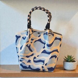Tiktok Canvas Knit Hook Bag Blue/Beige Ocean Wave Pattern Rope Handles w/ Rings